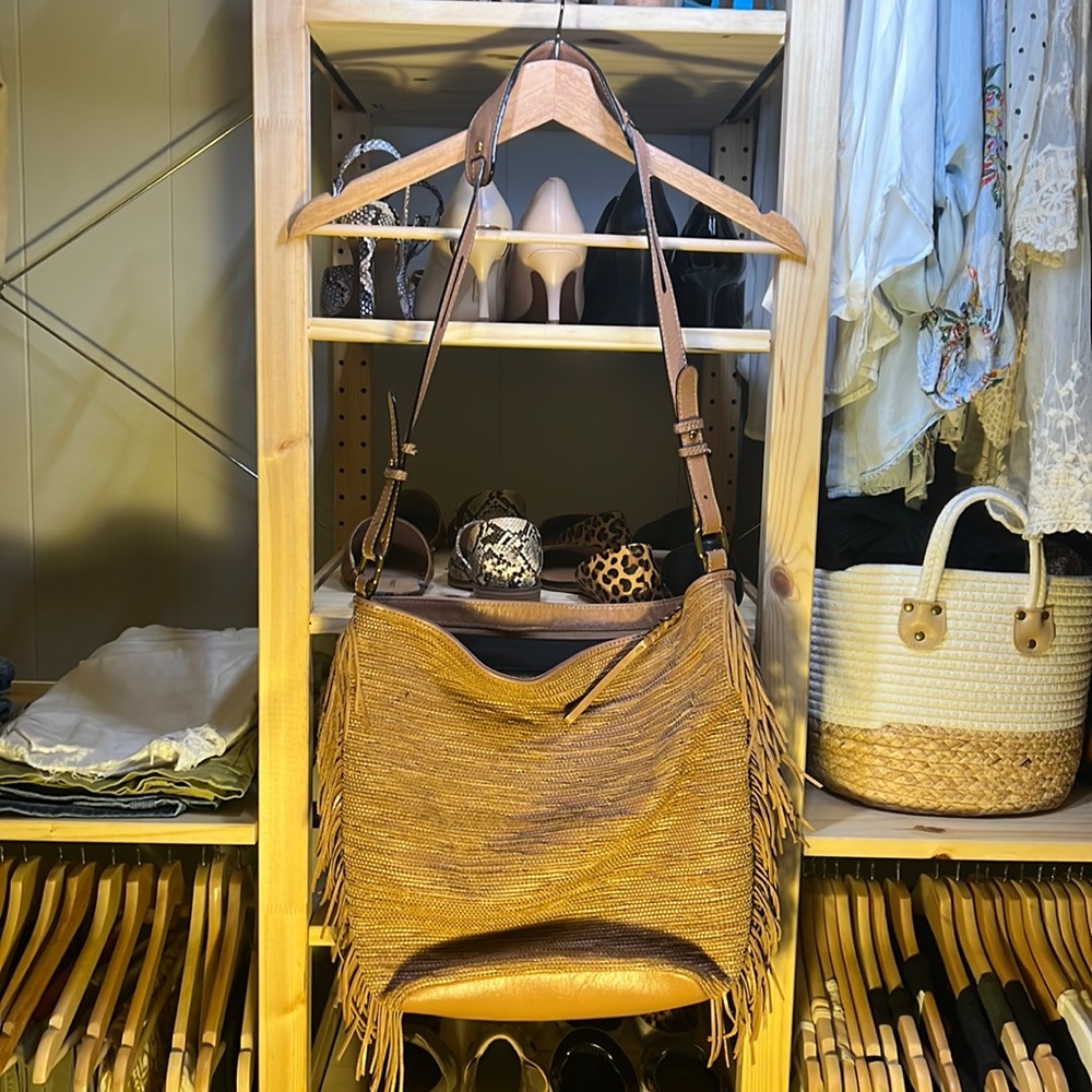 Gorgeous Elliot Luca leather bohemian purse
